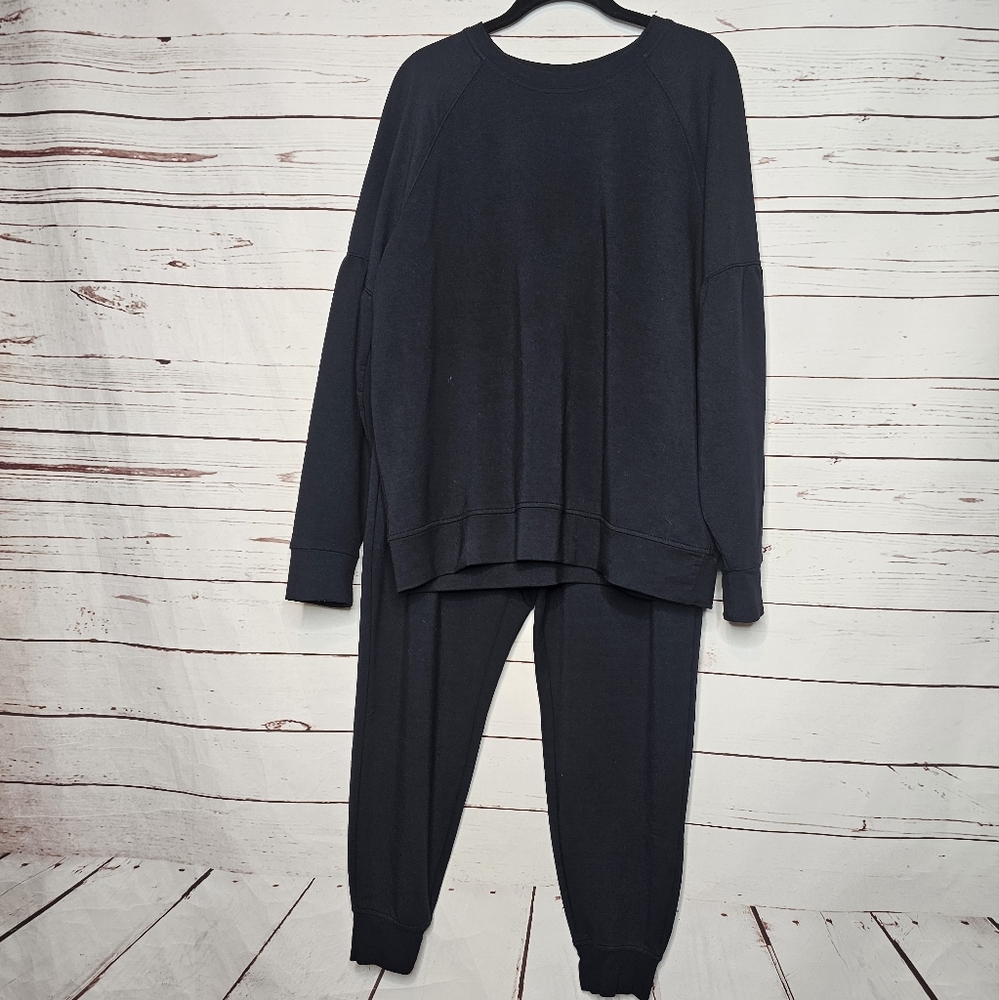 Skechers Black Sweatshirt and Jogger Set